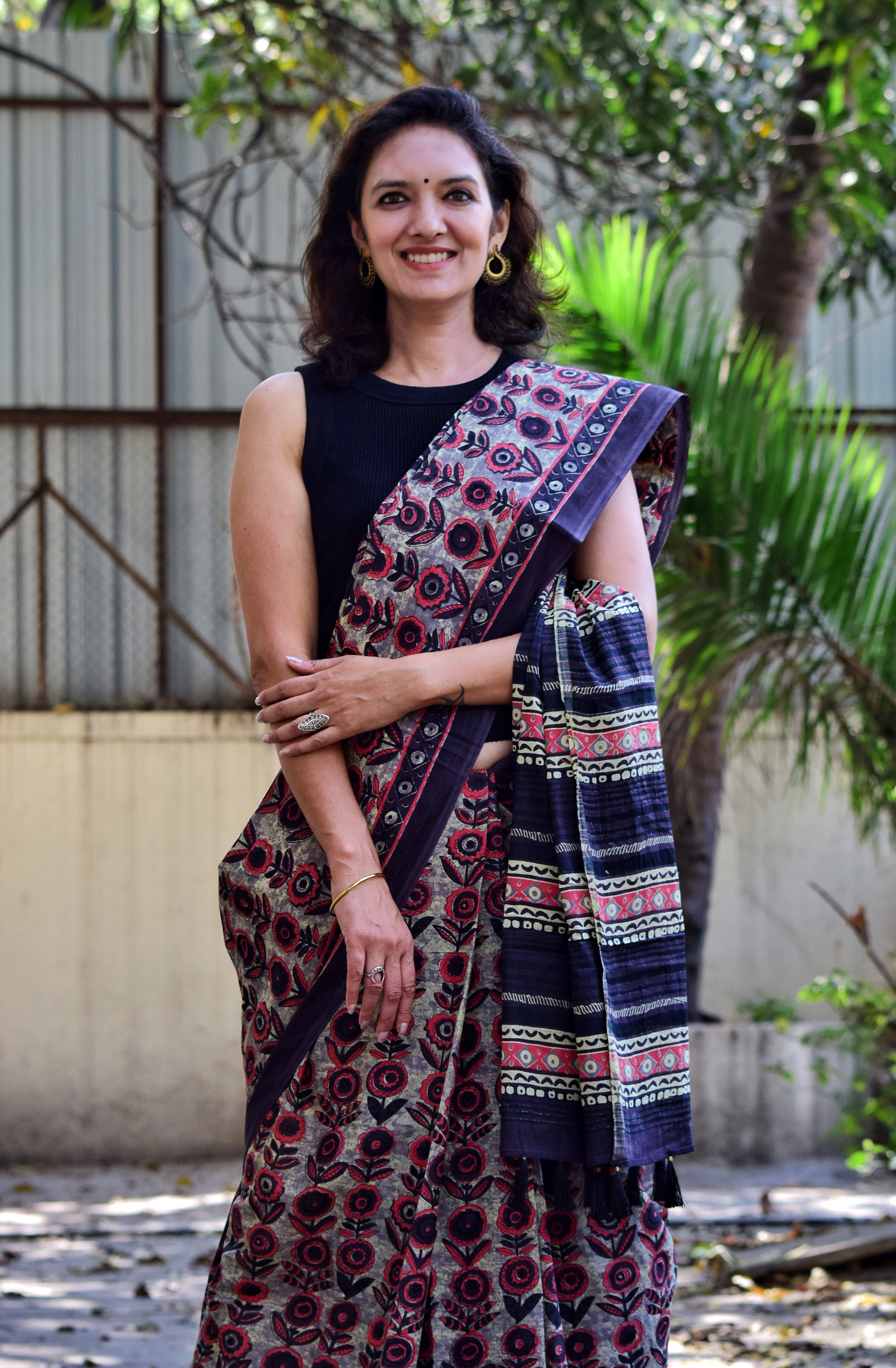 Chitrani: Summer Printed Cotton Sarees Black Red