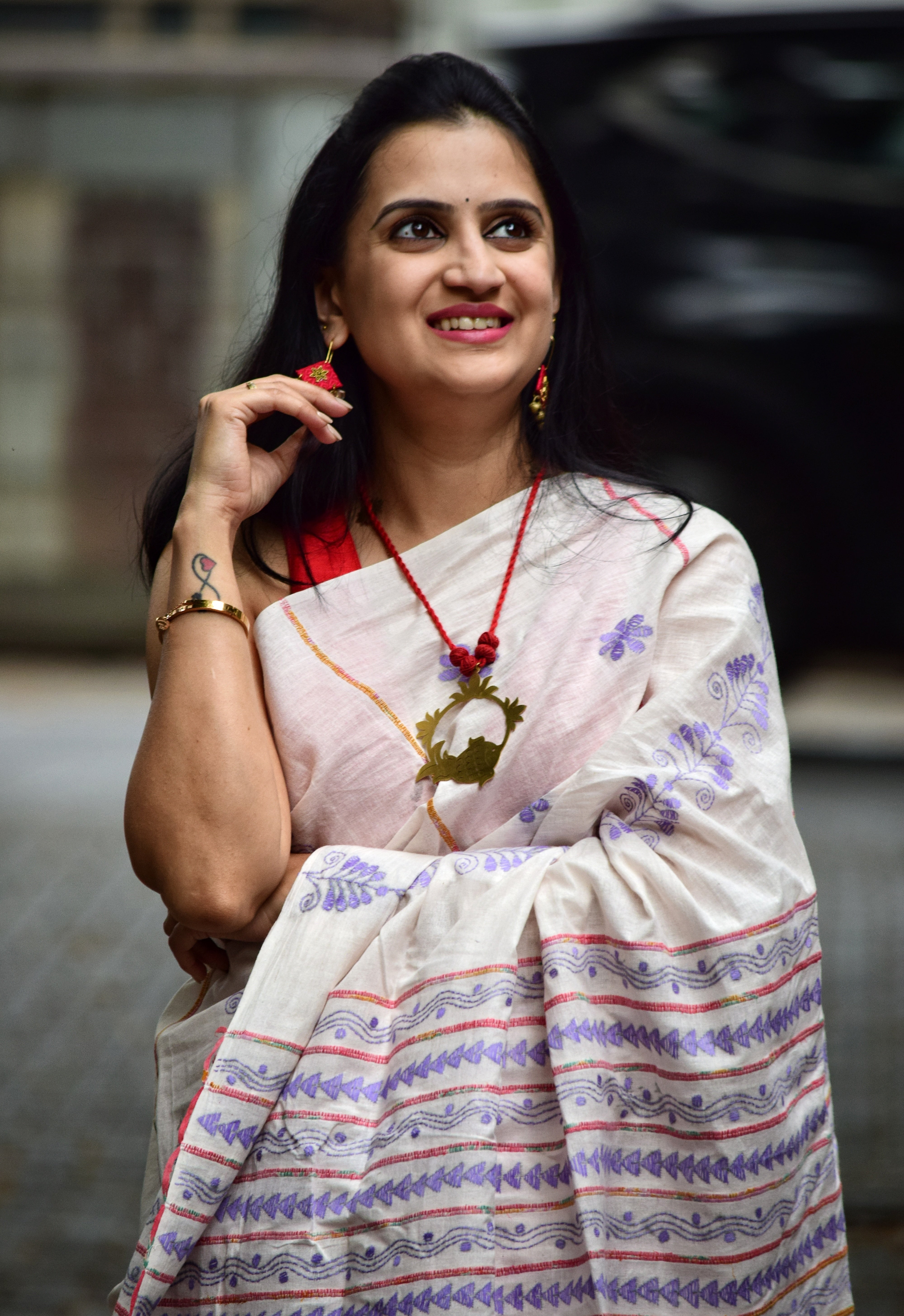 Vipas: Cotton Handloom Saree with Kantha Embroidery