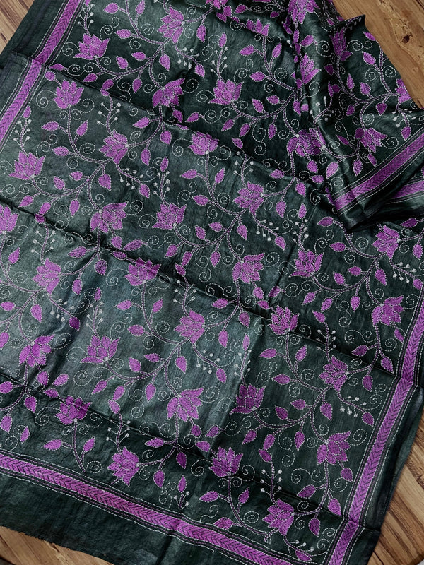 Hand Embroidered Silk Kantha Dupatta - Grey Pink