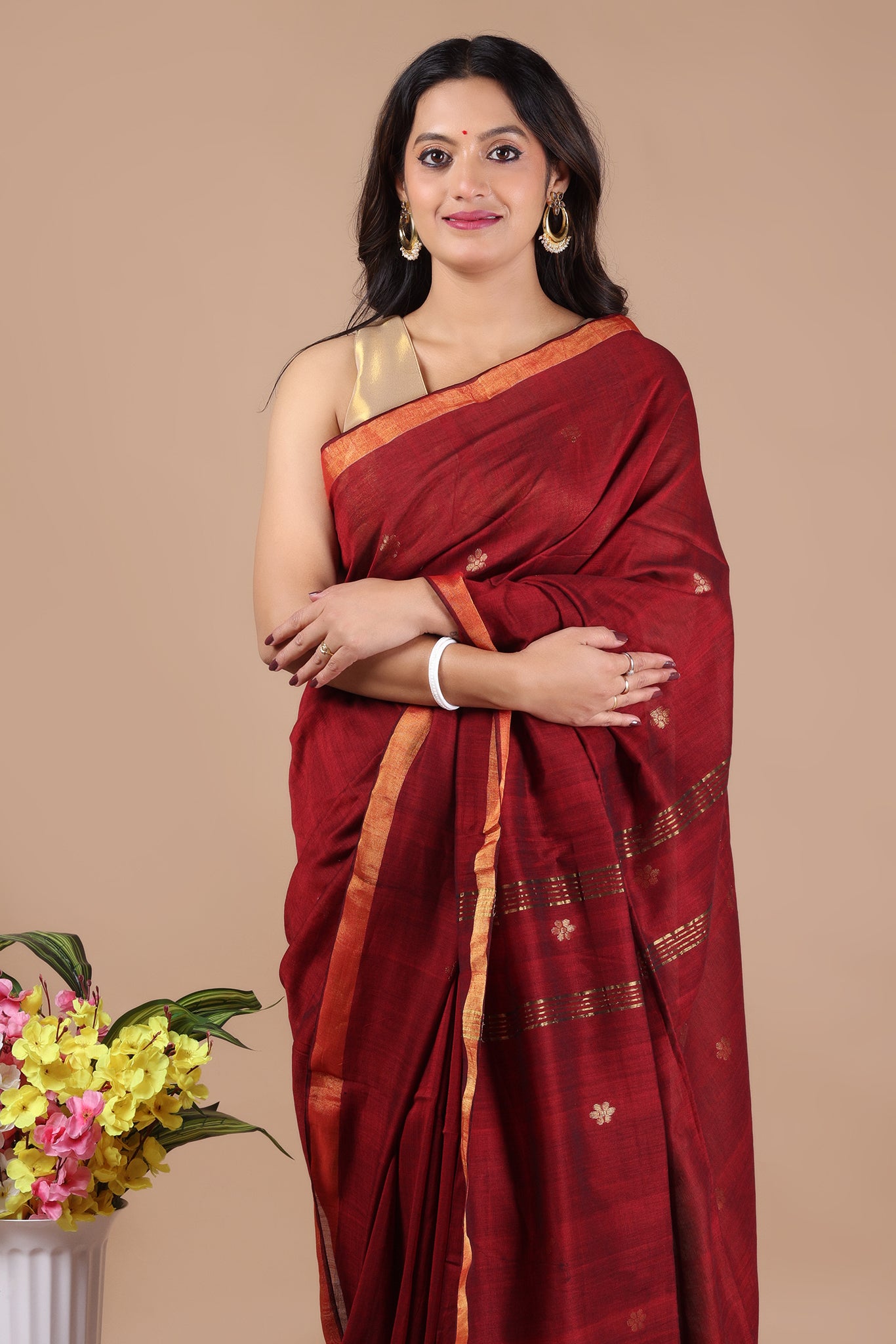 Ravi: Floral butti Mul Cotton Jamdani Saree
