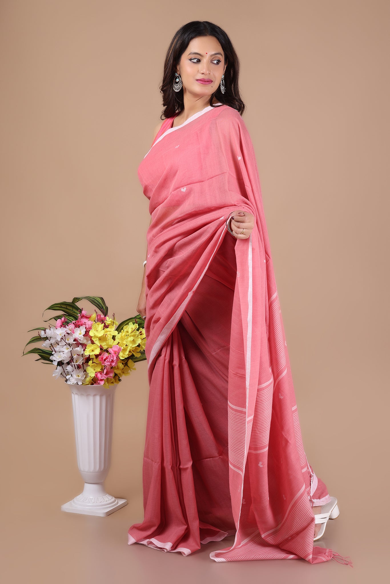 Yami: Heart motif Mul Cotton Jamdani Saree