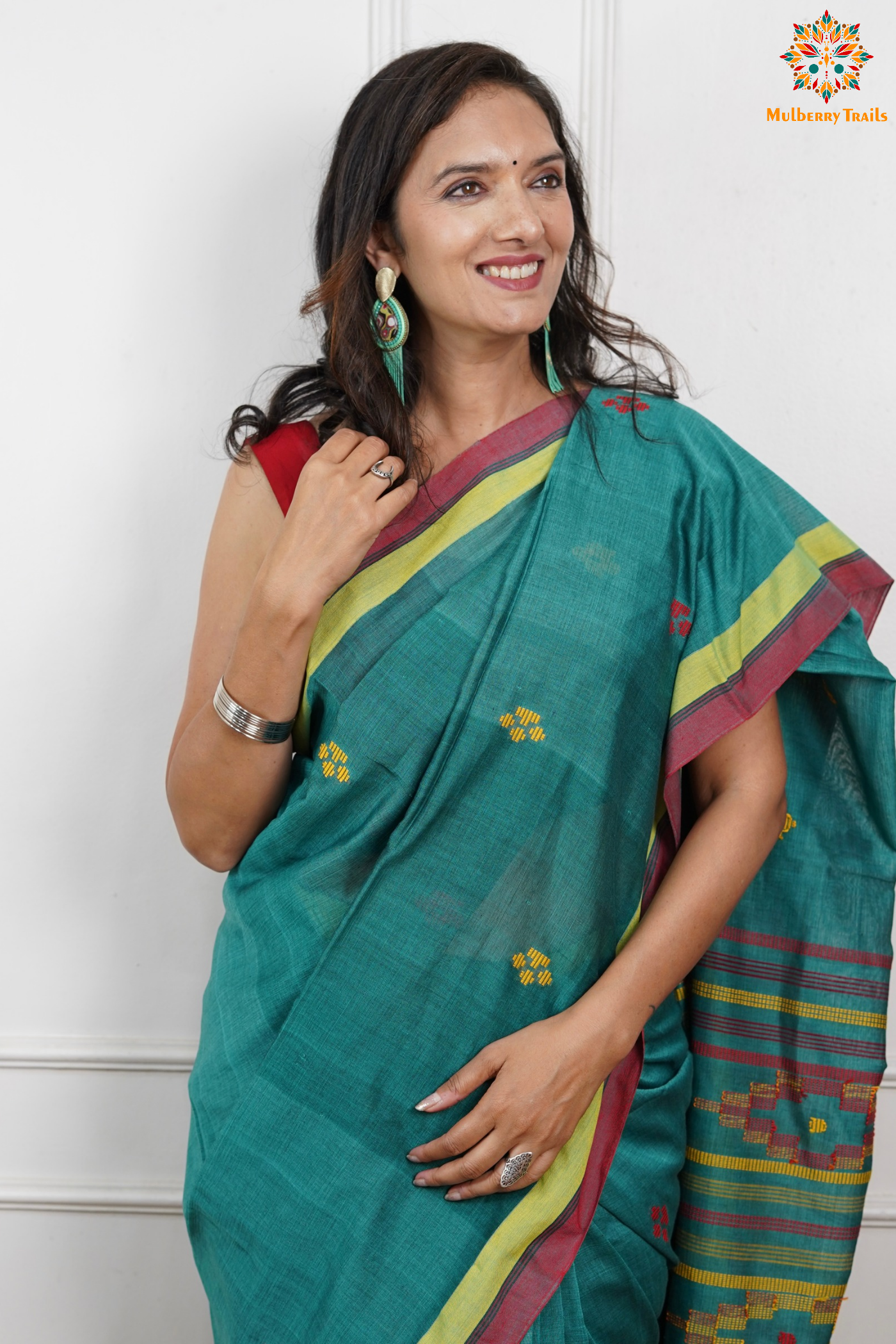 Resha: Pure Handwoven Cotton Saree Green