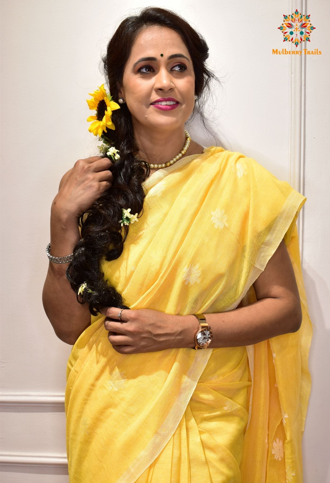Aravi: Flowy Summer Cotton Saree Yellow White